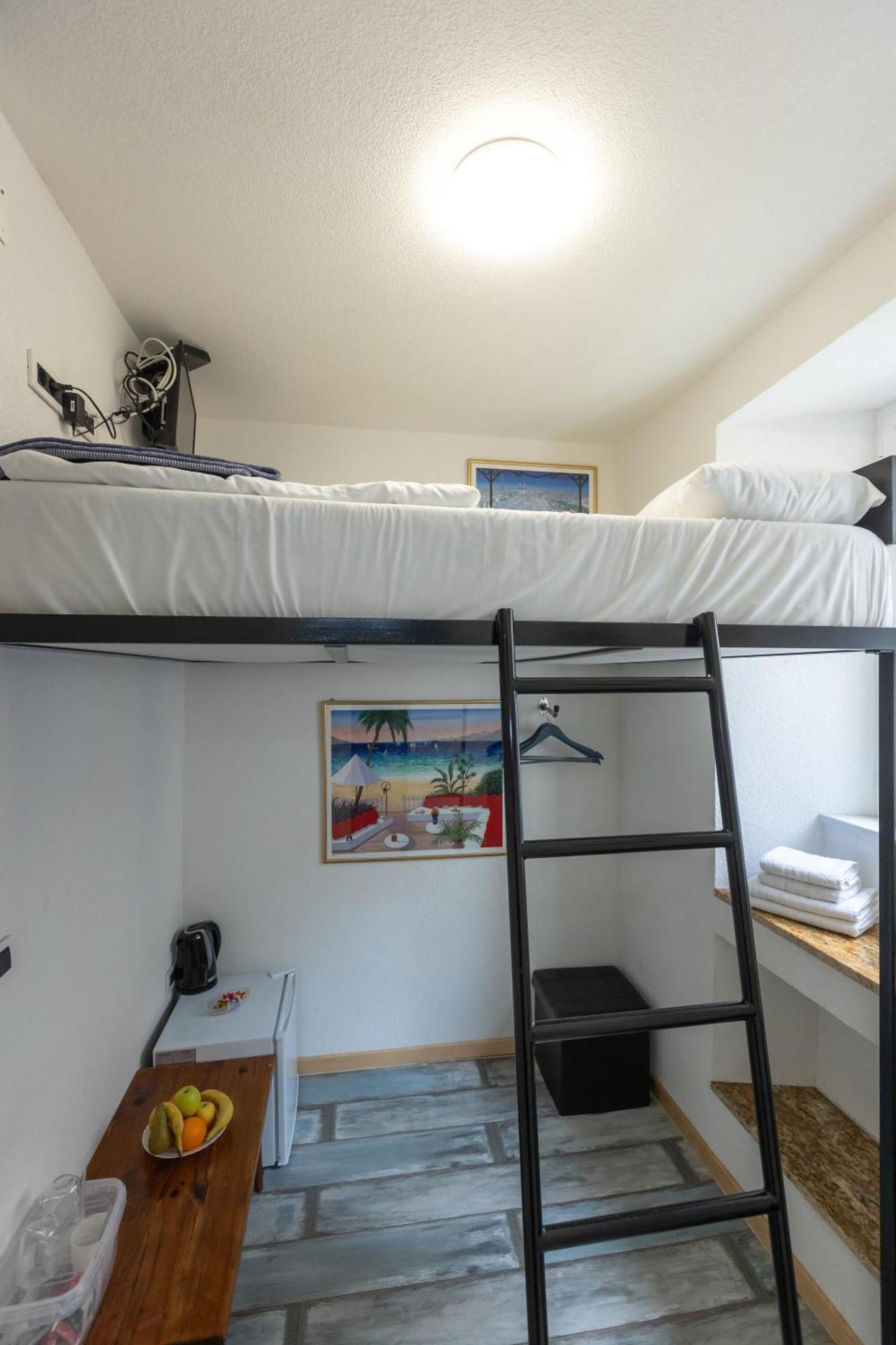Apartment D Old Town Center